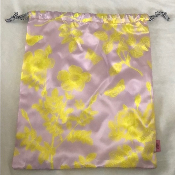 February 2021 Ipsy‎ Refreshment Bag - Picture 2 of 4